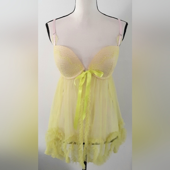 Victoria's Secret Other - VTG Y2K VS Push Up Lingerie 36D
